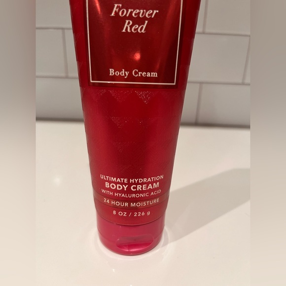 Bath & Body Works Forever Red Body Cream - Picture 3 of 7